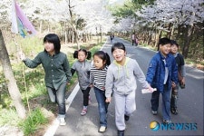 태안 이원초등학교 가재골 의형제 이야기