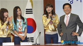 Gee Gee춤 배우는 김문수 경기지사