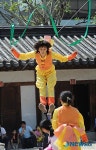 한국전통놀이보존회의 널뛰기 공연