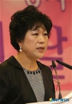 축사하는 한영란 상명부속여중 교장