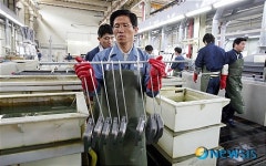 노동자로 변신한 김문수 경기지사