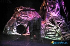 더 이상의 새로운 인형극은 없다