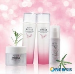 캡춰토탈원에센셜울트라-디-톡스트리트먼트-마스크