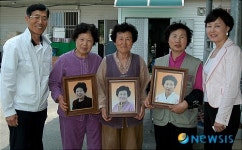 청주 가로수영상회 4년째 장수사진 봉사