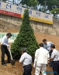 철도변 수림대 조성 나무심기하는 철도공사 수도권서부지사