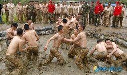 참호전투 하는 51사단 장병들