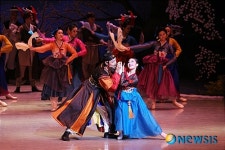 발레 춘향, 기생과 놀아나는 변학도