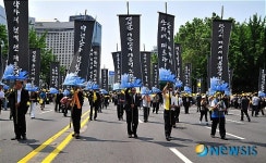 <盧전대통령 국민장>시청으로 향하는  만장행렬