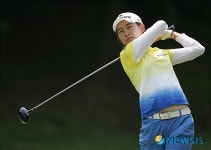 이현주, 서경오픈 2R 단독선두…유소연 3타 차 2위