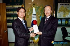 기업인대상 상금, 불우이웃 돕기에..
