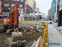 차없는 거리 공사는 진행되지만…