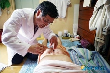 한의학硏 노인 대상 의료봉사활동