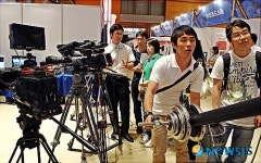 방송촬영장비 직접 보고 설명 들으세요