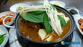 [뉴시스아이즈]맛있는집-서울 충무로 해마루감자탕