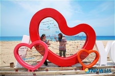 삼척해수욕장 러브전망대 설치