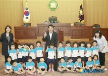 큰사랑유치원생들 북구의회 견학