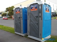 화재 현장에 설치된 이동식 간이 화장실