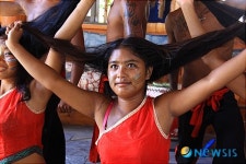 <최기자 여행사진>소수민족의 포즈도 색다르게