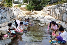 우리 마을에 전통 빨래터가 생겼어요