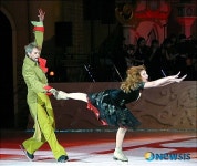 카르맨 연기하는 배우들