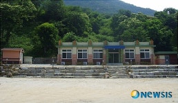 산촌체험관으로 변신한 옛 갈론분교