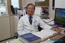정상섭 교수 정위기능 신경외과 미국 교과서 썼다