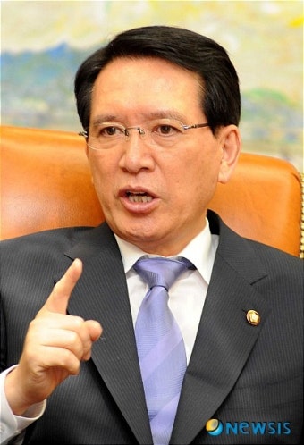 뉴시스 창간 8주년 인터뷰 갖는 김형오 국회의장