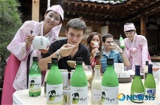 떠먹는 걸쭉한 고급막걸리 이화주 좋습니다