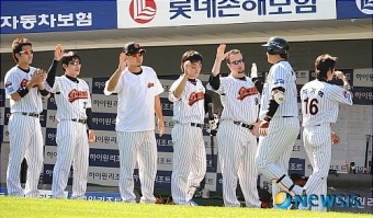 선취점은 롯데가 먼저!