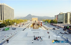 세종로의 세종대왕 동상