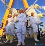 진도대교를 건너는 만가