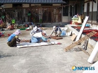 양양군, 저소득가정 월동대비 문창호지 수선