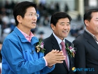 서울경마공원 방문한 김문수 경기도지사