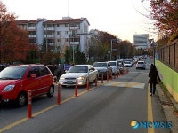 빨리가야 되는데...초조한 수험생