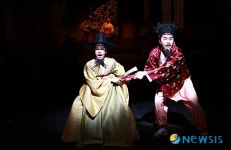 수험생들아, 국립극장으로 고고고!