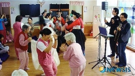 문화광장, 울산노인요양원서 나눔공연 펼쳐