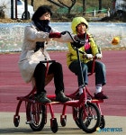 엄마와 함께타는 이색자전거 체험