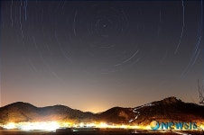 <2009년을 보내며>봉하마을 위에 그려보는 대한민국의 큰 별