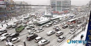 꽉 막힌 수원 도심