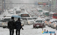 꽉 막힌 수원 도심