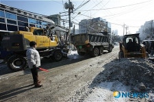 성북구, 이면도로 및 작은 길 잔설제거 매진