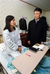구급대원 위로하는 박연수 청장