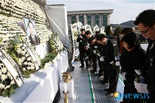 눈물바다 이룬 경남 하동군청 황규산과장 영결식