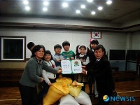 진주 으뜸유치원, 사랑의 쌀 전달