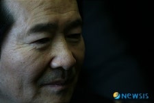 교육현장 간담회 갖는 정세균 대표