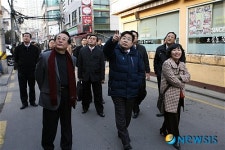 강남구청장, 삼성동 음식문화특화거리 순찰