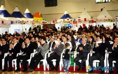 정 나누기 한마당 축제 성황