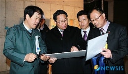 도서관 건립공사 현장 점검