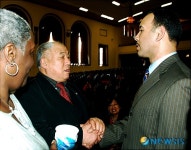 <뉴욕스케치>로철진 브롱스노인회장과 브롱스 보로장