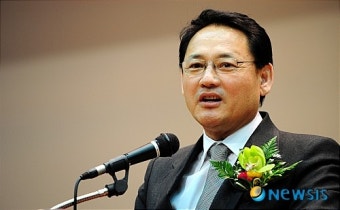 격려사하는 유인촌 문화체육관광부 장관